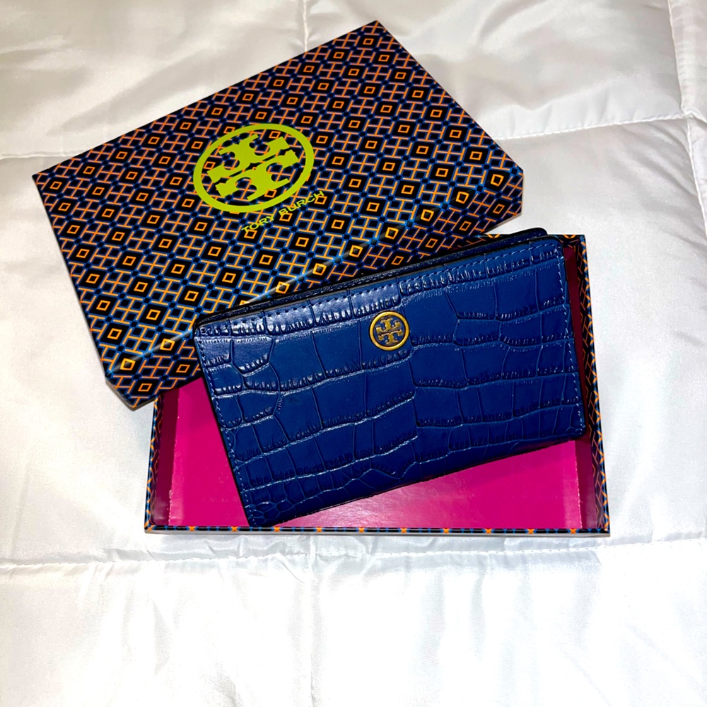 Tory Burch Parker Embossed Medium Slim wallet- Tory Navy Croc